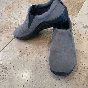 Merrell youth size 4 jungle moccasin. EUC